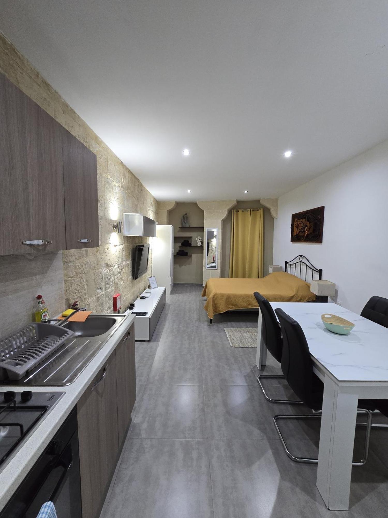 Sqaq Numru 1 Accomodation Hotel Rabat Buitenkant foto